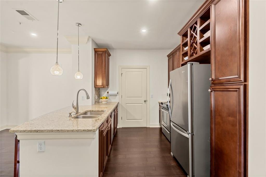 901 Abernathy Road Unit 4260, Sandy Springs, Georgia 30328, 2 Bedrooms Bedrooms, ,2 BathroomsBathrooms,Residential,Sold,901 Abernathy Road Unit 4260,7296174