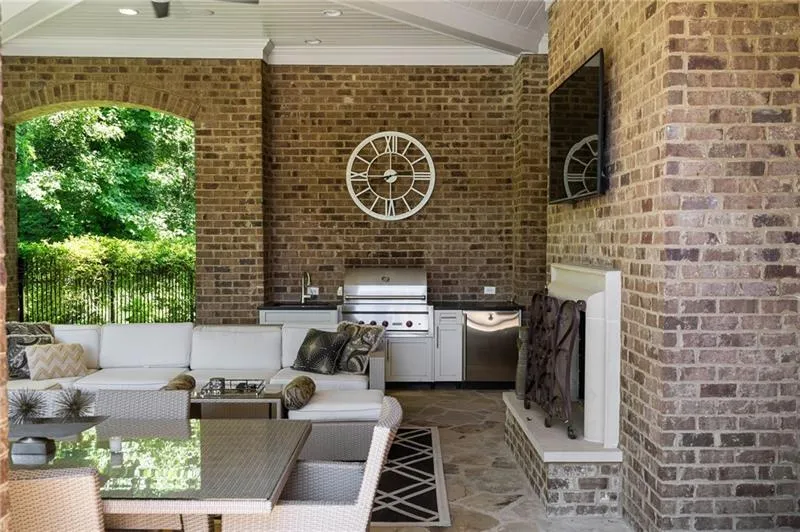 4520 Garmon Road Nw, Atlanta, Georgia 30327, 6 Bedrooms Bedrooms, ,6 BathroomsBathrooms,Residential,Sold,4520 Garmon Road Nw,7542678