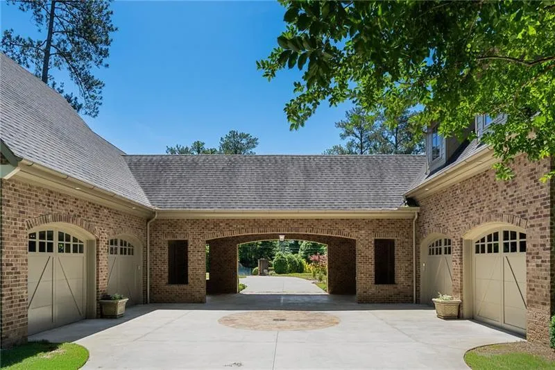 4520 Garmon Road Nw, Atlanta, Georgia 30327, 6 Bedrooms Bedrooms, ,6 BathroomsBathrooms,Residential,Sold,4520 Garmon Road Nw,7542678