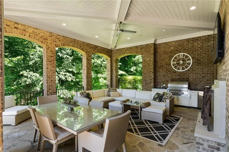 4520 Garmon Road Nw, Atlanta, Georgia 30327, 6 Bedrooms Bedrooms, ,6 BathroomsBathrooms,Residential,Sold,4520 Garmon Road Nw,7542678