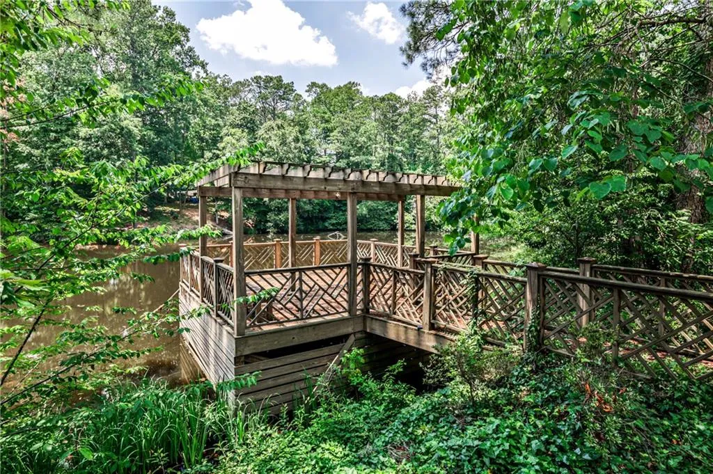 3650 Ashford Dunwoody Road Ne Unit 514, Atlanta, Georgia 30319, 1 Bedroom Bedrooms, ,1 BathroomBathrooms,Residential,For Sale,3650 Ashford Dunwoody Road Ne Unit 514,7635051