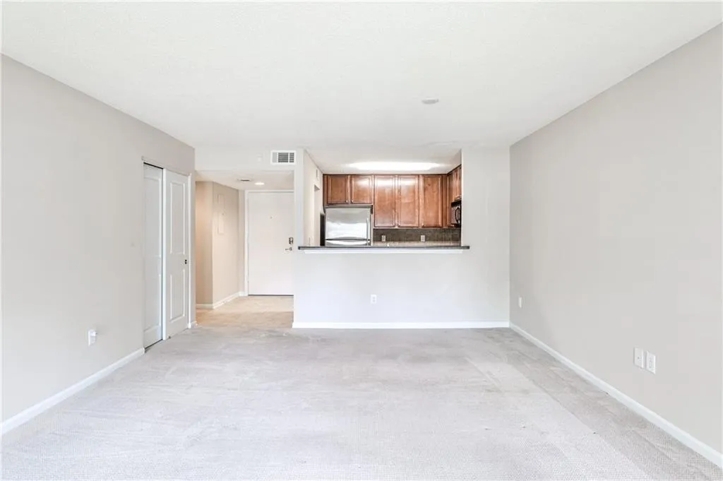3650 Ashford Dunwoody Road Ne Unit 514, Atlanta, Georgia 30319, 1 Bedroom Bedrooms, ,1 BathroomBathrooms,Residential,For Sale,3650 Ashford Dunwoody Road Ne Unit 514,7635051
