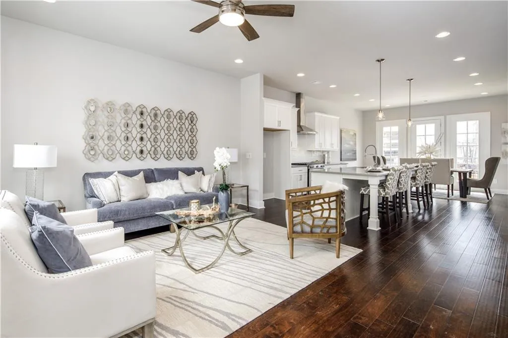 6077 Boylston Drive Ne Unit 11, Sandy Springs, Georgia 30328, 3 Bedrooms Bedrooms, ,3 BathroomsBathrooms,Residential,Sold,6077 Boylston Drive Ne Unit 11,6110751