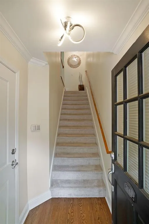 1140 Glenridge Place, Sandy Springs, Georgia 30342, 2 Bedrooms Bedrooms, ,1 BathroomBathrooms,Residential,Sold,1140 Glenridge Place,7269744