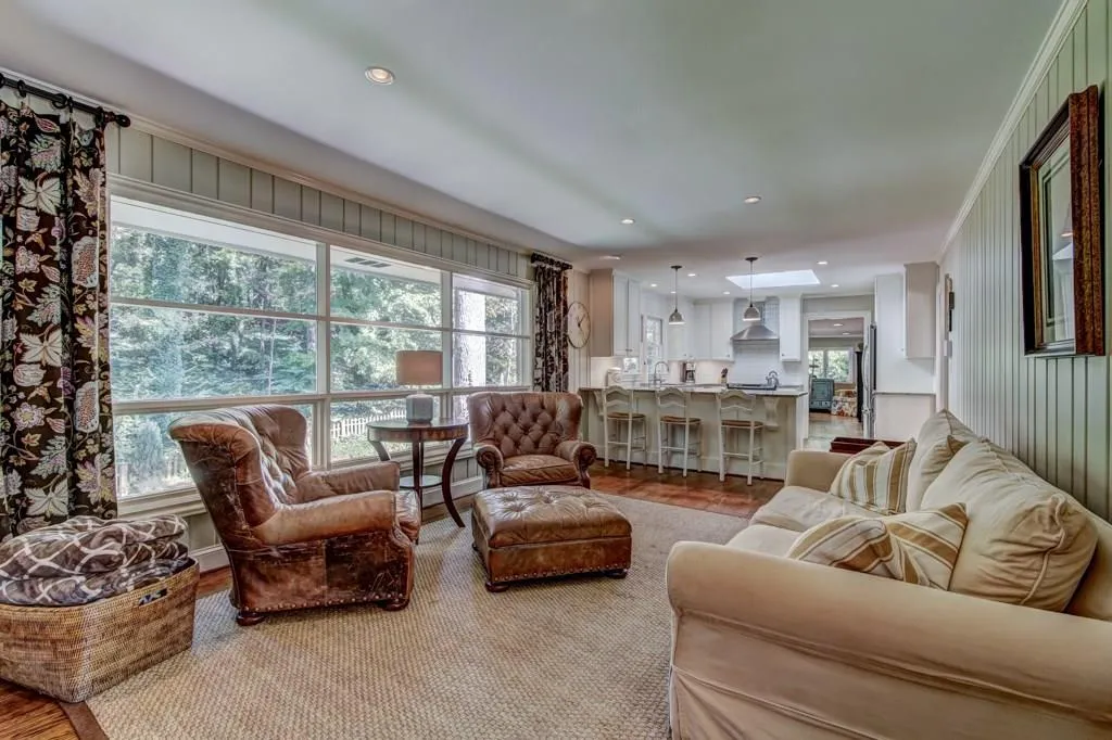 440 Forest Hills Drive, Sandy Springs, Georgia 30342, 4 Bedrooms Bedrooms, ,2 BathroomsBathrooms,Residential,Sold,440 Forest Hills Drive,5924825