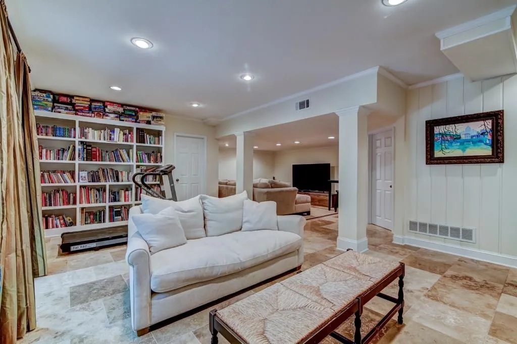 440 Forest Hills Drive, Sandy Springs, Georgia 30342, 4 Bedrooms Bedrooms, ,2 BathroomsBathrooms,Residential,Sold,440 Forest Hills Drive,5924825