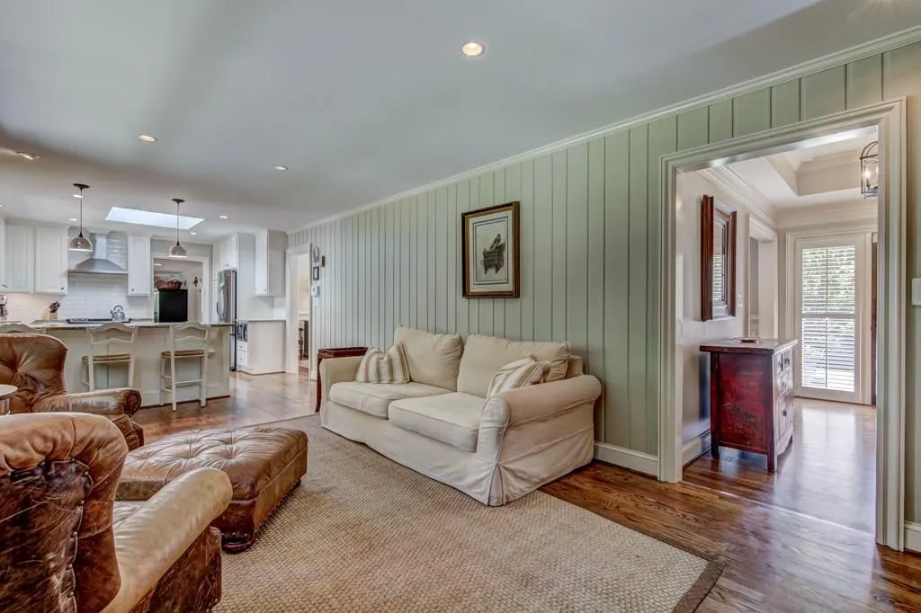440 Forest Hills Drive, Sandy Springs, Georgia 30342, 4 Bedrooms Bedrooms, ,2 BathroomsBathrooms,Residential,Sold,440 Forest Hills Drive,5924825