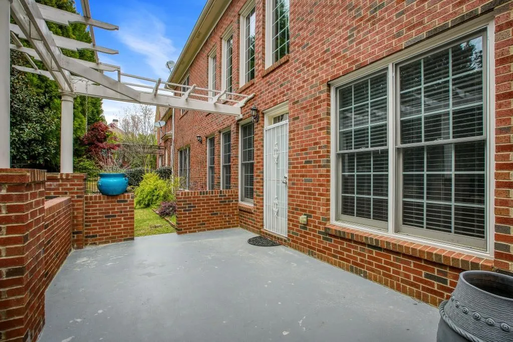 365 Wembley Circle, Sandy Springs, Georgia 30328, 4 Bedrooms Bedrooms, ,3 BathroomsBathrooms,Residential,Sold,365 Wembley Circle,6536011