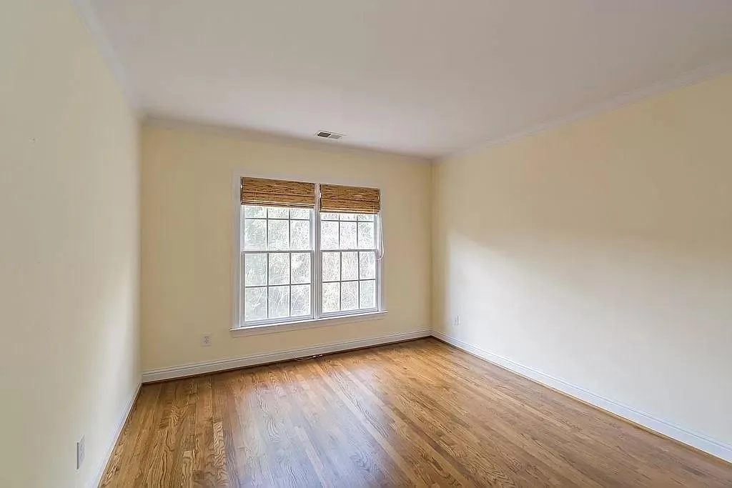 6450 Glen Oaks Lane, Sandy Springs, Georgia 30328, 4 Bedrooms Bedrooms, ,3 BathroomsBathrooms,Residential,Sold,6450 Glen Oaks Lane,6947858