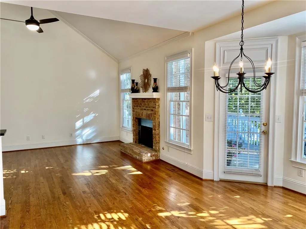 6450 Glen Oaks Lane, Sandy Springs, Georgia 30328, 4 Bedrooms Bedrooms, ,3 BathroomsBathrooms,Residential,Sold,6450 Glen Oaks Lane,6947858