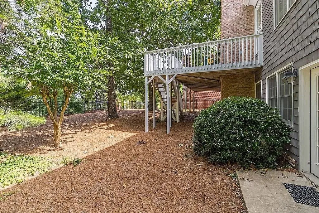 6450 Glen Oaks Lane, Sandy Springs, Georgia 30328, 4 Bedrooms Bedrooms, ,3 BathroomsBathrooms,Residential,Sold,6450 Glen Oaks Lane,6947858