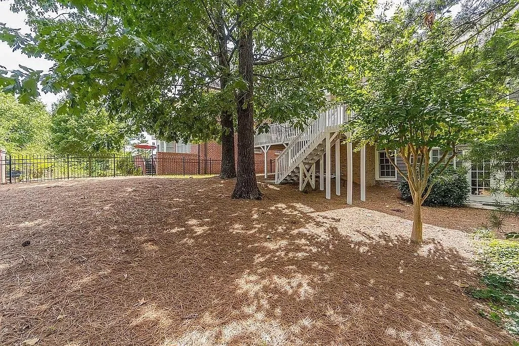 6450 Glen Oaks Lane, Sandy Springs, Georgia 30328, 4 Bedrooms Bedrooms, ,3 BathroomsBathrooms,Residential,Sold,6450 Glen Oaks Lane,6947858