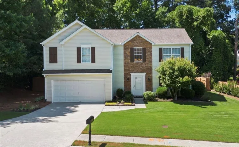 1082 Eastmill Cove, Dacula, Georgia 30019