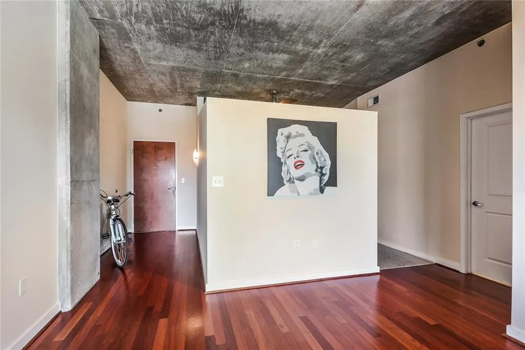 250 Pharr Road Ne Unit 314, Atlanta, Georgia 30305, 1 Bedroom Bedrooms, ,1 BathroomBathrooms,Residential,Sold,250 Pharr Road Ne Unit 314,5996363