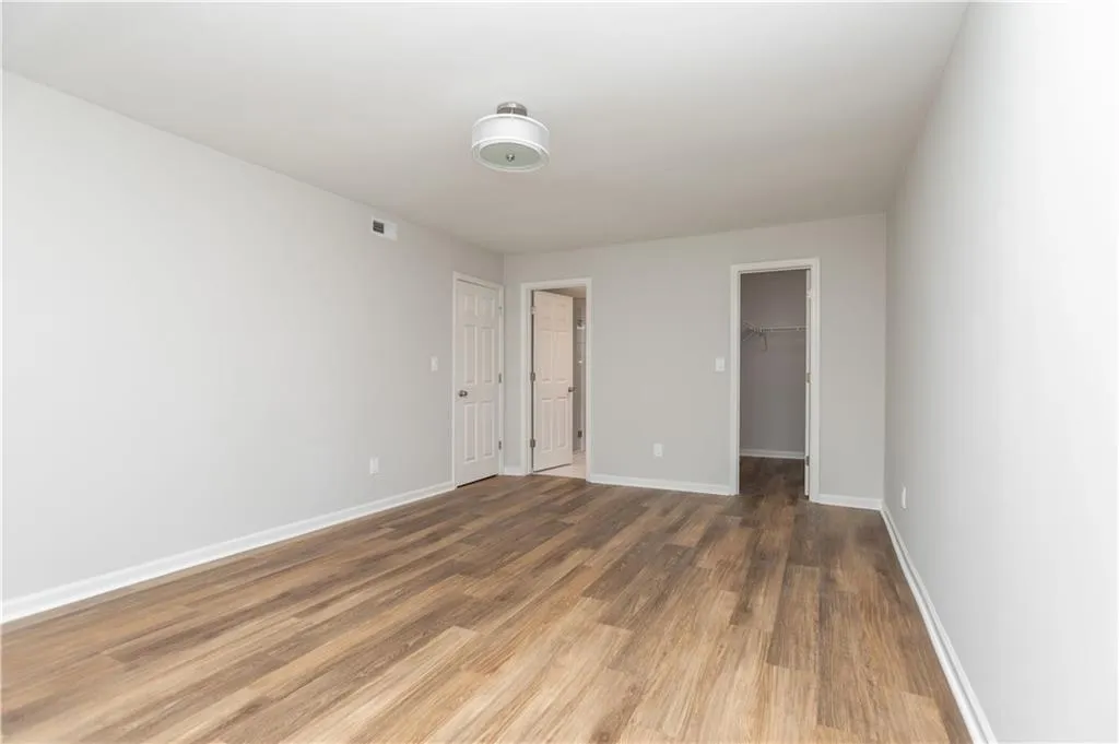 6851 Roswell Road Unit Q15, Sandy Springs, Georgia 30328, 3 Bedrooms Bedrooms, ,2 BathroomsBathrooms,Residential,Sold,6851 Roswell Road Unit Q15,6883515