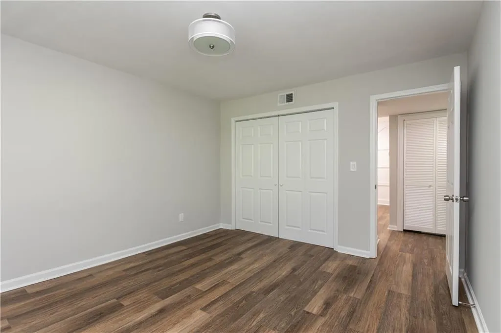 6851 Roswell Road Unit Q15, Sandy Springs, Georgia 30328, 3 Bedrooms Bedrooms, ,2 BathroomsBathrooms,Residential,Sold,6851 Roswell Road Unit Q15,6883515