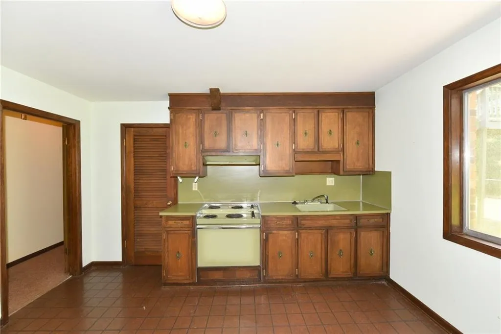 1130 Churchill Downs Road Ne, Sandy Springs, Georgia 30319, 4 Bedrooms Bedrooms, ,3 BathroomsBathrooms,Residential,Sold,1130 Churchill Downs Road Ne,6043831