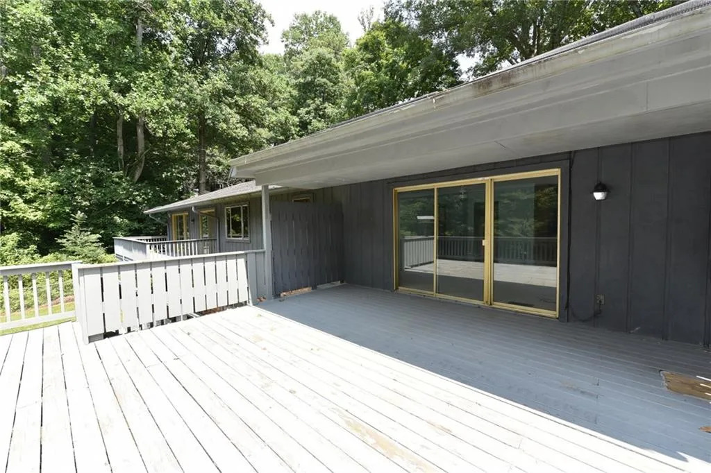 1130 Churchill Downs Road Ne, Sandy Springs, Georgia 30319, 4 Bedrooms Bedrooms, ,3 BathroomsBathrooms,Residential,Sold,1130 Churchill Downs Road Ne,6043831