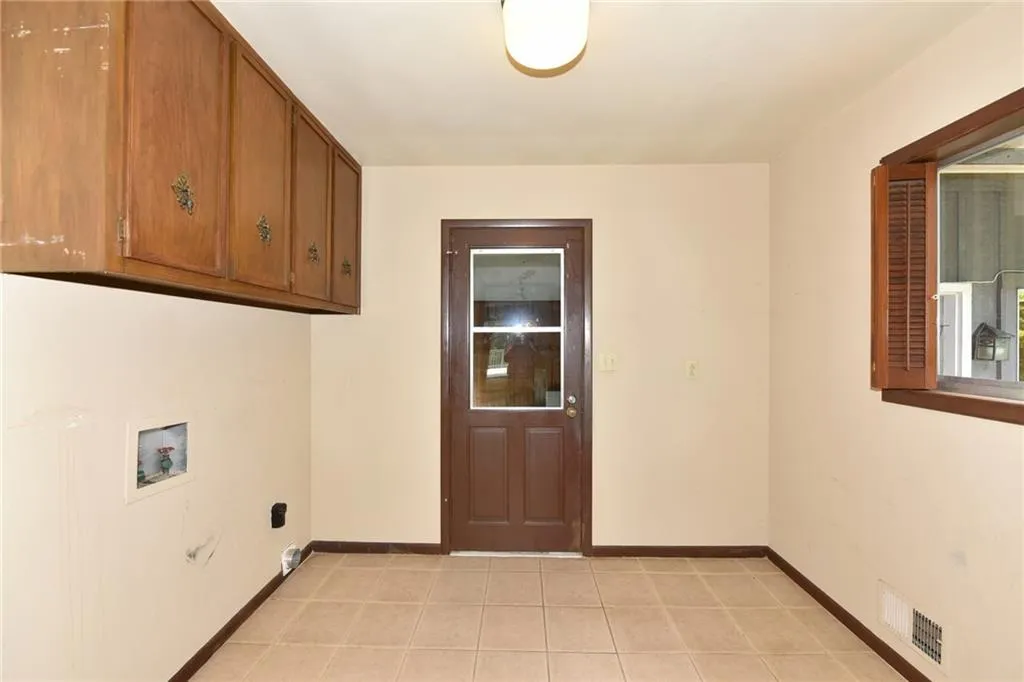 1130 Churchill Downs Road Ne, Sandy Springs, Georgia 30319, 4 Bedrooms Bedrooms, ,3 BathroomsBathrooms,Residential,Sold,1130 Churchill Downs Road Ne,6043831