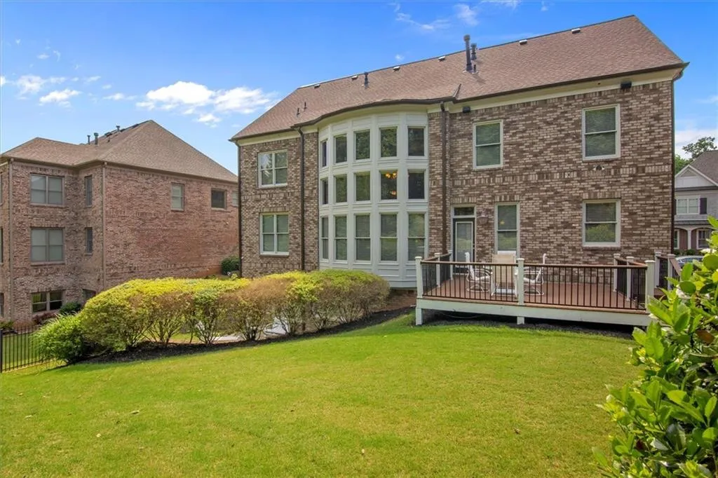 6239 Mount Vernon Oaks Drive, Atlanta, Georgia 30328, 5 Bedrooms Bedrooms, ,5 BathroomsBathrooms,Residential,Sold,6239 Mount Vernon Oaks Drive,6889260