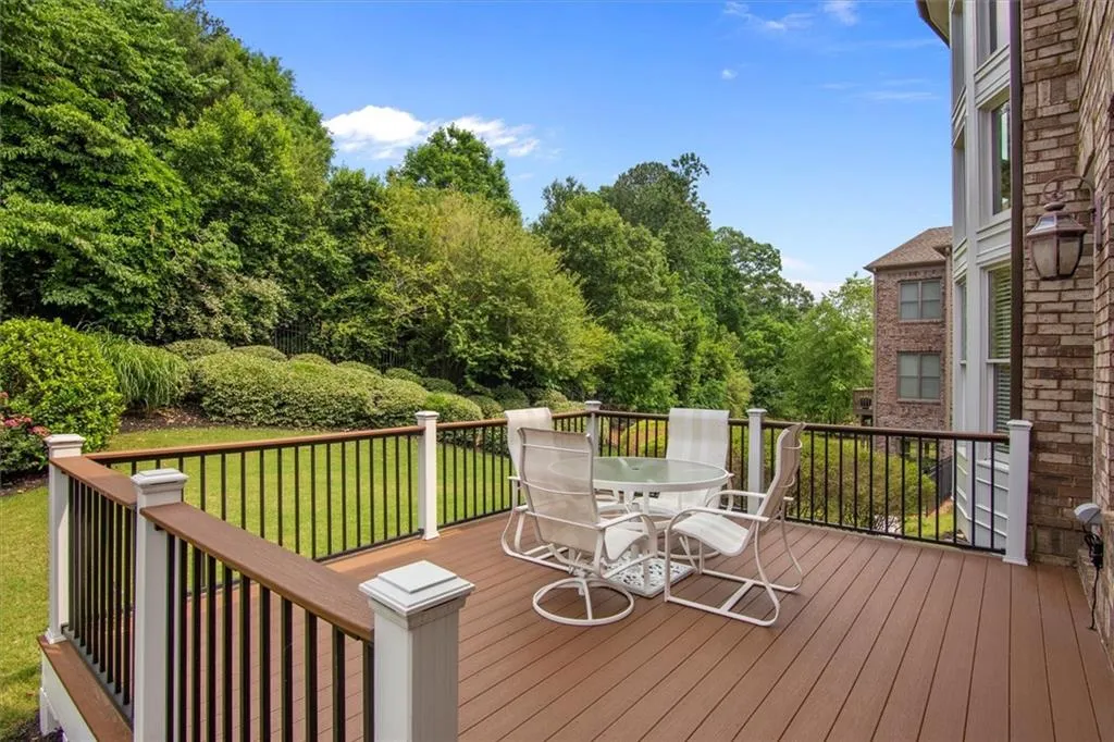 6239 Mount Vernon Oaks Drive, Atlanta, Georgia 30328, 5 Bedrooms Bedrooms, ,5 BathroomsBathrooms,Residential,Sold,6239 Mount Vernon Oaks Drive,6889260