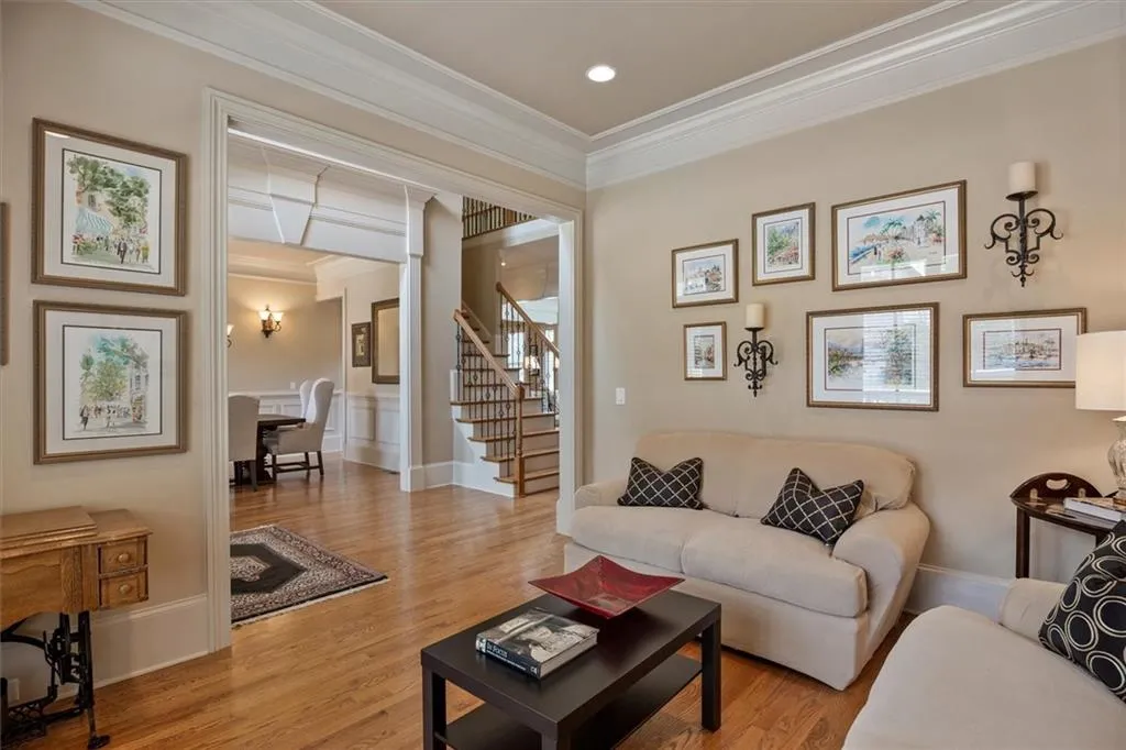 6239 Mount Vernon Oaks Drive, Atlanta, Georgia 30328, 5 Bedrooms Bedrooms, ,5 BathroomsBathrooms,Residential,Sold,6239 Mount Vernon Oaks Drive,6889260