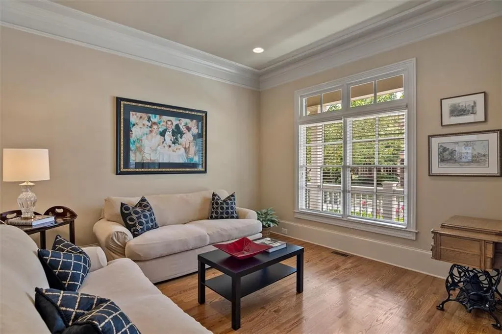 6239 Mount Vernon Oaks Drive, Atlanta, Georgia 30328, 5 Bedrooms Bedrooms, ,5 BathroomsBathrooms,Residential,Sold,6239 Mount Vernon Oaks Drive,6889260