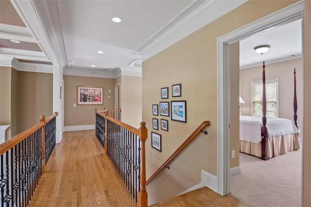 6239 Mount Vernon Oaks Drive, Atlanta, Georgia 30328, 5 Bedrooms Bedrooms, ,5 BathroomsBathrooms,Residential,Sold,6239 Mount Vernon Oaks Drive,6889260