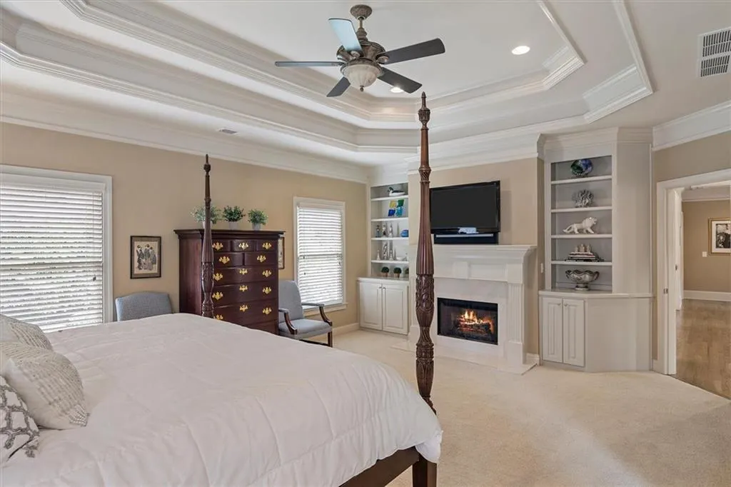 6239 Mount Vernon Oaks Drive, Atlanta, Georgia 30328, 5 Bedrooms Bedrooms, ,5 BathroomsBathrooms,Residential,Sold,6239 Mount Vernon Oaks Drive,6889260