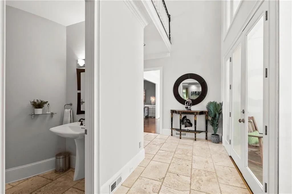 900 Reds Ridge Court, Sandy Springs, Georgia 30327, 6 Bedrooms Bedrooms, ,6 BathroomsBathrooms,Residential,Sold,900 Reds Ridge Court,7037279