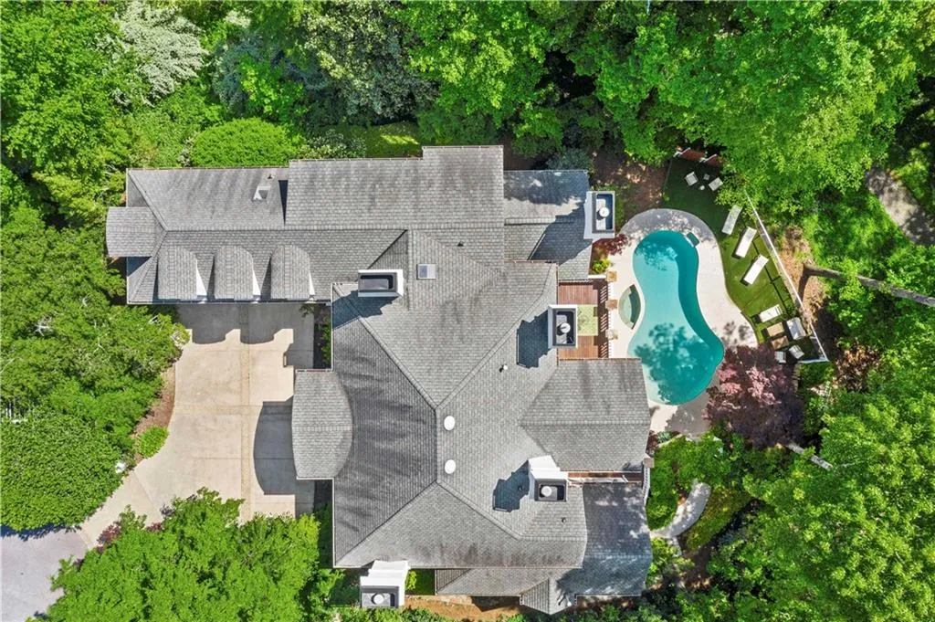 900 Reds Ridge Court, Sandy Springs, Georgia 30327, 6 Bedrooms Bedrooms, ,6 BathroomsBathrooms,Residential,Sold,900 Reds Ridge Court,7037279