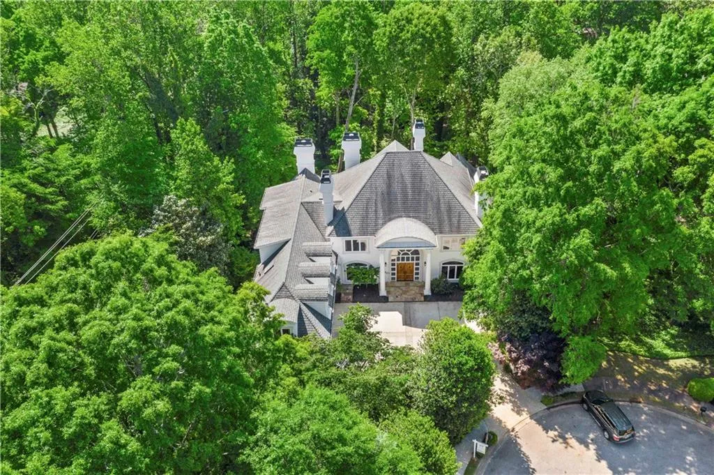 900 Reds Ridge Court, Sandy Springs, Georgia 30327, 6 Bedrooms Bedrooms, ,6 BathroomsBathrooms,Residential,Sold,900 Reds Ridge Court,7037279