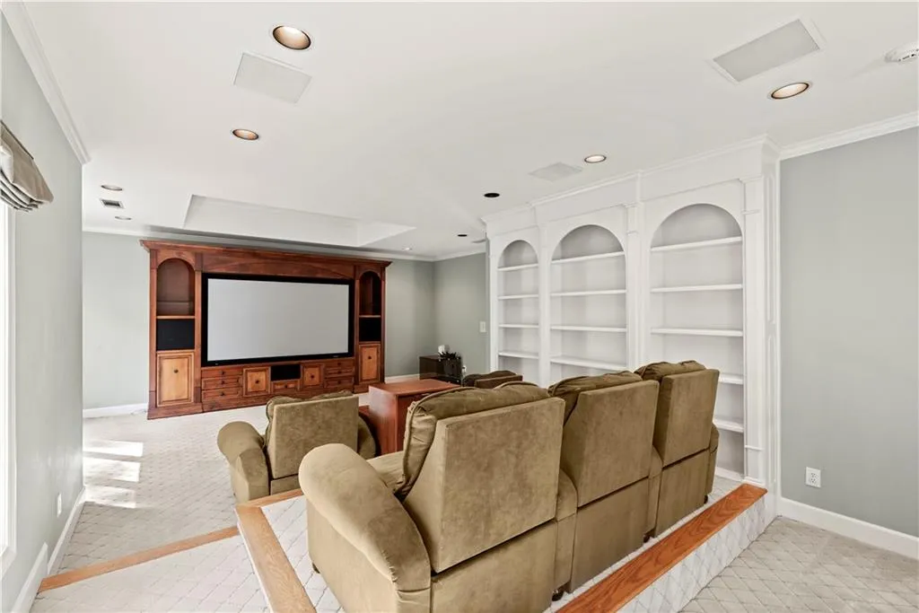 900 Reds Ridge Court, Sandy Springs, Georgia 30327, 6 Bedrooms Bedrooms, ,6 BathroomsBathrooms,Residential,Sold,900 Reds Ridge Court,7037279