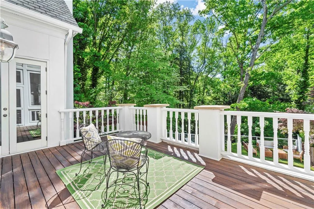 900 Reds Ridge Court, Sandy Springs, Georgia 30327, 6 Bedrooms Bedrooms, ,6 BathroomsBathrooms,Residential,Sold,900 Reds Ridge Court,7037279