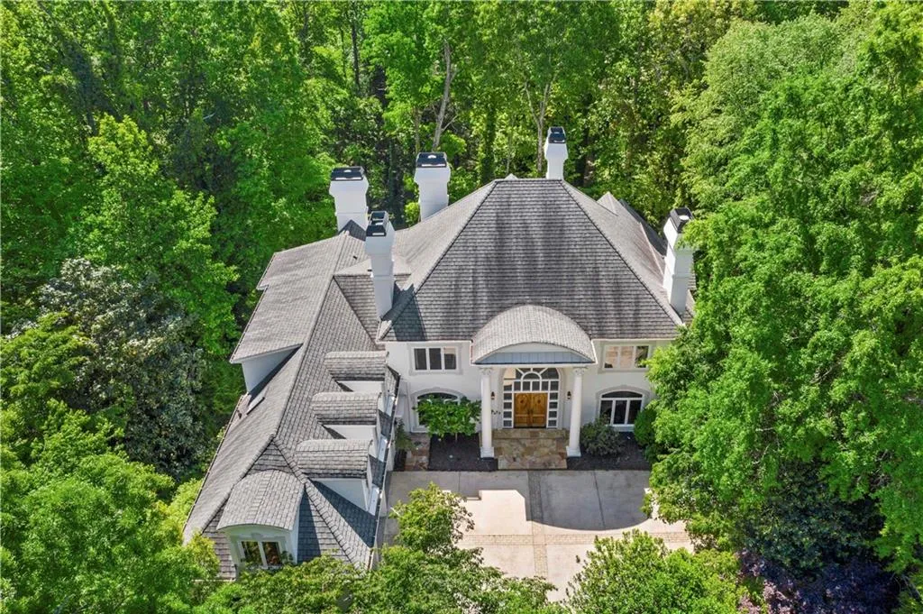 900 Reds Ridge Court, Sandy Springs, Georgia 30327, 6 Bedrooms Bedrooms, ,6 BathroomsBathrooms,Residential,Sold,900 Reds Ridge Court,7037279