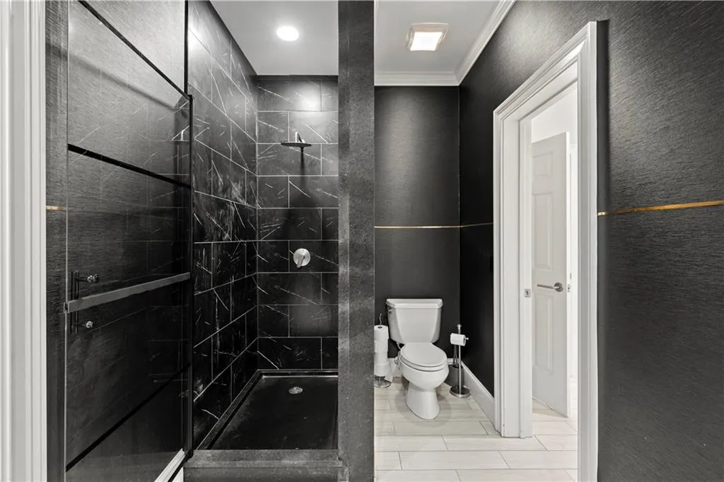 900 Reds Ridge Court, Sandy Springs, Georgia 30327, 6 Bedrooms Bedrooms, ,6 BathroomsBathrooms,Residential,Sold,900 Reds Ridge Court,7037279