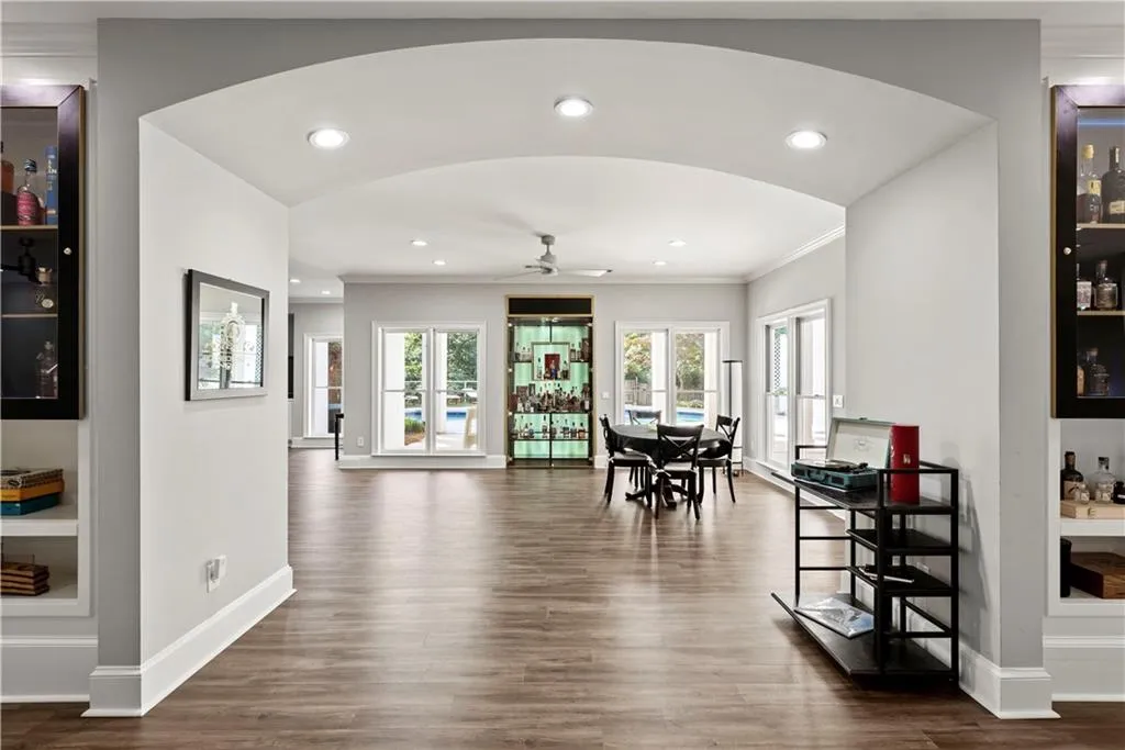 900 Reds Ridge Court, Sandy Springs, Georgia 30327, 6 Bedrooms Bedrooms, ,6 BathroomsBathrooms,Residential,Sold,900 Reds Ridge Court,7037279