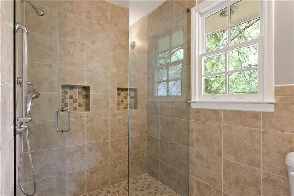 420 Riverhill Drive, Atlanta, Georgia 30328, 4 Bedrooms Bedrooms, ,3 BathroomsBathrooms,Residential,Sold,420 Riverhill Drive,6565603