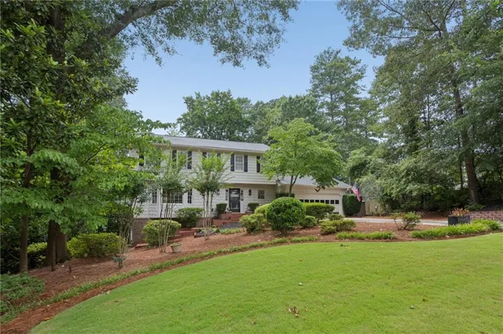 3825 Creekview Drive Ne, Marietta, Georgia 30068