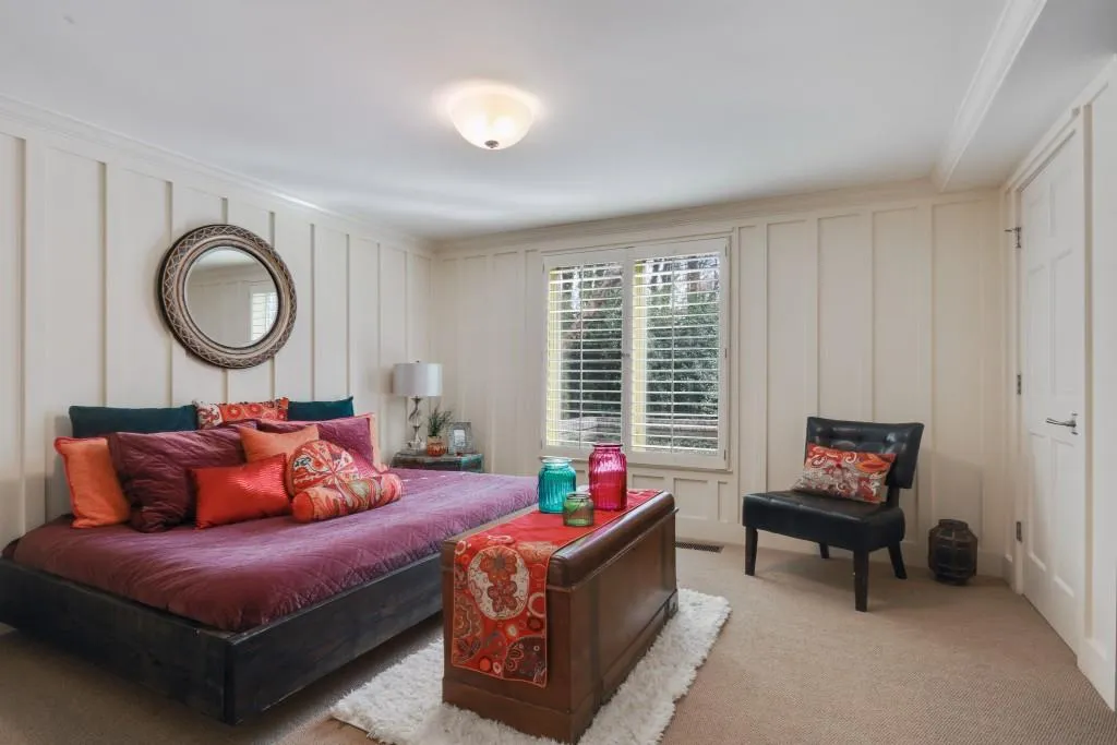 1591 Huntingdon Trail, Sandy Springs, Georgia 30350, 4 Bedrooms Bedrooms, ,3 BathroomsBathrooms,Residential,Sold,1591 Huntingdon Trail,5795735
