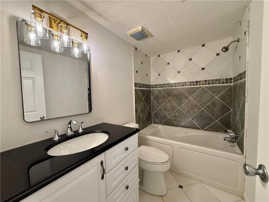 7344 Cardigan Circle, Atlanta, Georgia 30328, 2 Bedrooms Bedrooms, ,2 BathroomsBathrooms,Residential,For Sale,7344 Cardigan Circle,7747124