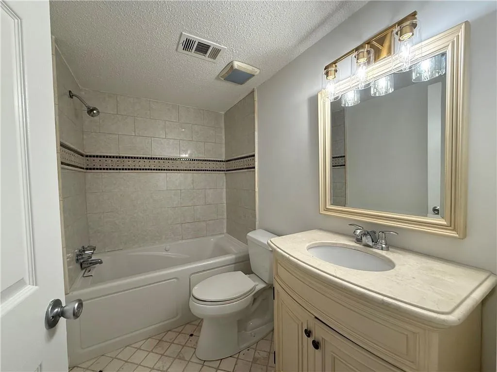 7344 Cardigan Circle, Atlanta, Georgia 30328, 2 Bedrooms Bedrooms, ,2 BathroomsBathrooms,Residential,For Sale,7344 Cardigan Circle,7747124