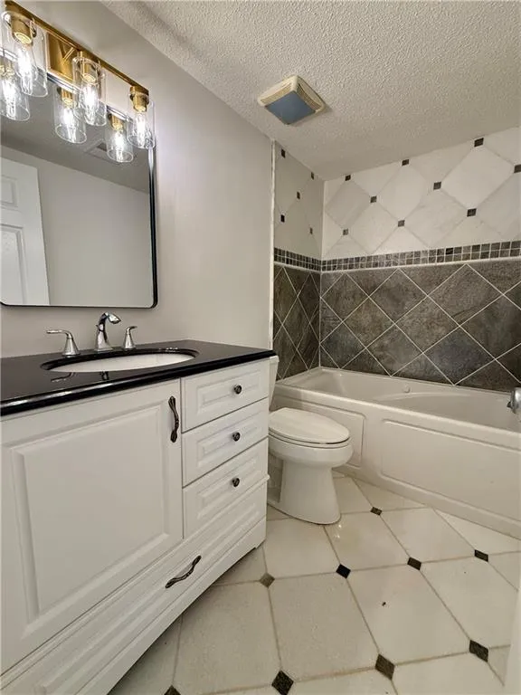 7344 Cardigan Circle, Atlanta, Georgia 30328, 2 Bedrooms Bedrooms, ,2 BathroomsBathrooms,Residential,For Sale,7344 Cardigan Circle,7747124