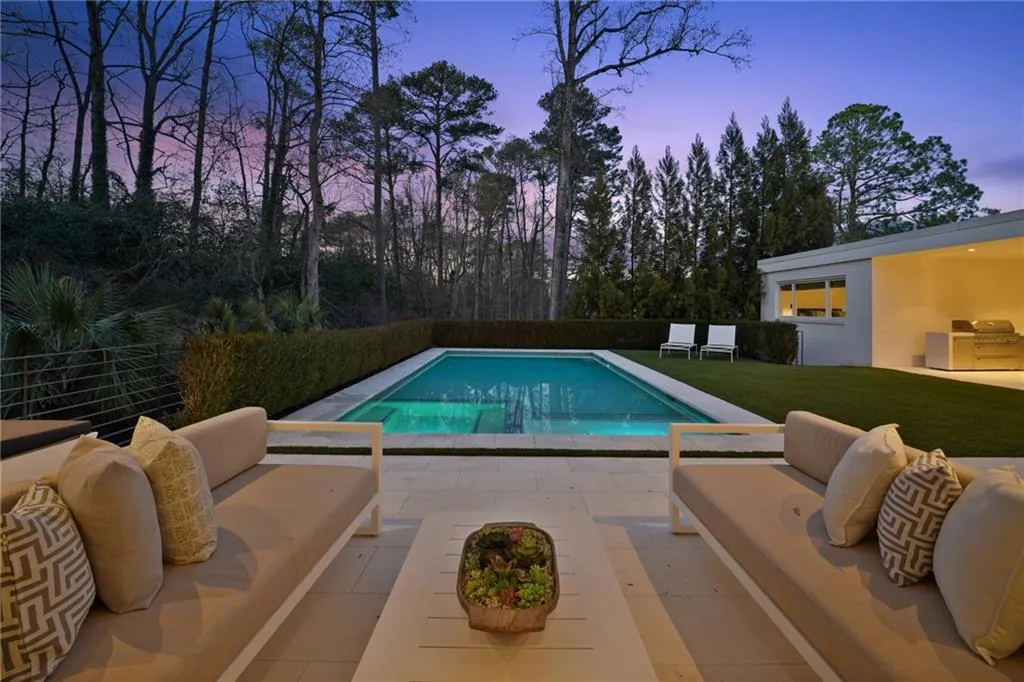 1834 Wildwood Place Ne, Atlanta, Georgia 30324, 6 Bedrooms Bedrooms, 0 ,5 BathroomsBathrooms,Residential,Sold,1834 Wildwood Place Ne,7739532