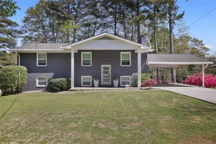 677 Hillandale Circle Sw, Marietta, Georgia 30064