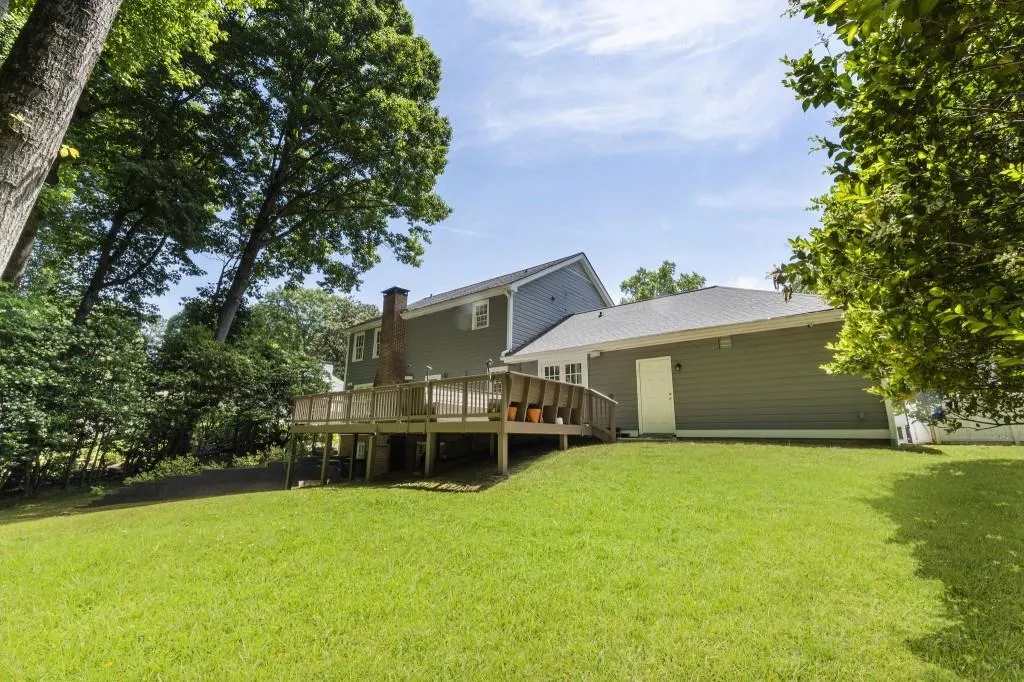 6770 River Springs Lane, Atlanta, Georgia 30328, 4 Bedrooms Bedrooms, ,3 BathroomsBathrooms,Residential,For Sale,6770 River Springs Lane,7765846