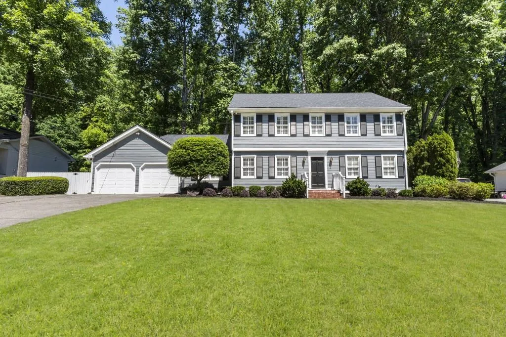 6770 River Springs Lane, Atlanta, Georgia 30328, 4 Bedrooms Bedrooms, ,3 BathroomsBathrooms,Residential,For Sale,6770 River Springs Lane,7765846