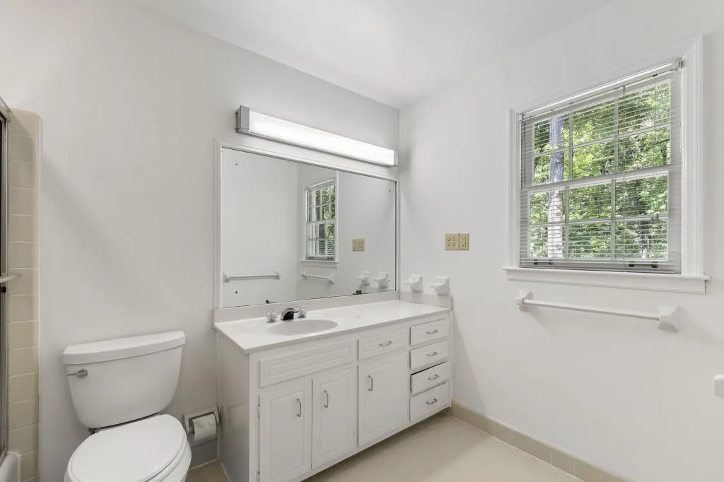 6770 River Springs Lane, Atlanta, Georgia 30328, 4 Bedrooms Bedrooms, ,3 BathroomsBathrooms,Residential,For Sale,6770 River Springs Lane,7765846
