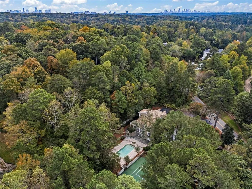 1235 W Garmon Road Nw, Atlanta, Georgia 30327, 5 Bedrooms Bedrooms, ,6 BathroomsBathrooms,Residential,For Sale,1235 W Garmon Road Nw,7669370