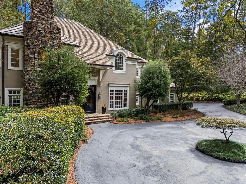 1235 W Garmon Road Nw, Atlanta, Georgia 30327, 5 Bedrooms Bedrooms, ,6 BathroomsBathrooms,Residential,For Sale,1235 W Garmon Road Nw,7669370
